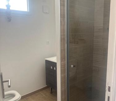 Rocbaron House | T2 avec spa en centre VAR