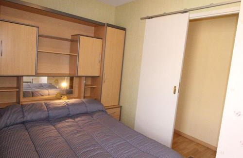 Bagneres-de-Luchon Apartment | T2 bis au pied du télécabine, balcon, garage, centre-ville de Luchon - FR-1-313-160
