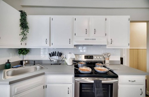 Allentown Apartment | T2 · Brick Town - Arcade machine