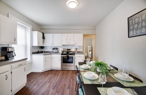 Allentown Apartment | T2 · Brick Town - Arcade machine