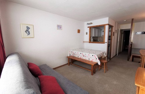 La Mongie Apartment | T2 Cabin Apartment Sleeps 6 - Ski - South Balcony