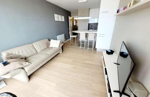 Wimereux Apartment | T2 Cabine avec Balcon et WIFI sur la Digue de Wimereux - FR-1-675-39