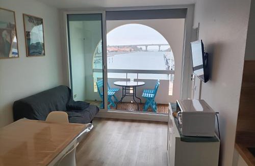 Leucate Apartment | T2 cabine avec très belle vue sur le port de plaisance