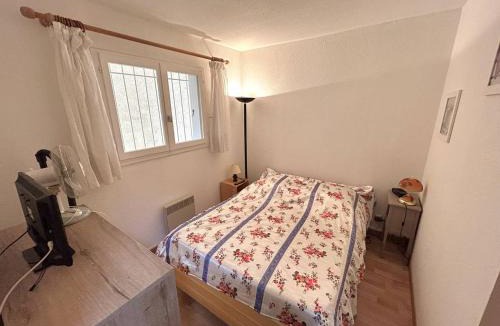 Argeles Plage Apartment | T2 Cabine près de la plage avec parking à Argelès-sur-Mer - FR-1-388-246