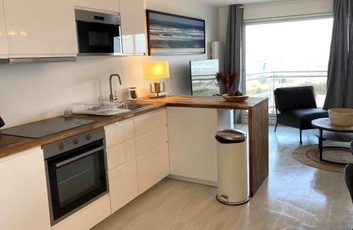 Le Touquet-Paris-Plage Apartment | T2 cabine traversant vue front de mer Le Touquet Paris-Plage