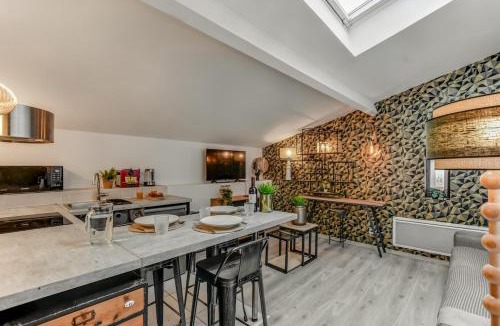 Toulouse City-Centre Apartment | T2 Chalets cosy central Canal du Midi Toulouse