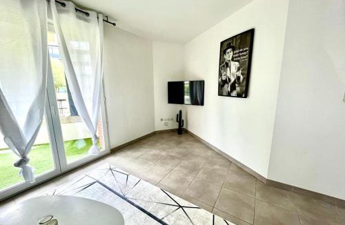 Colomiers Apartment | T2 climatisé au cœur du pôle Aéronautique,à 8 minutes de l'aéroport