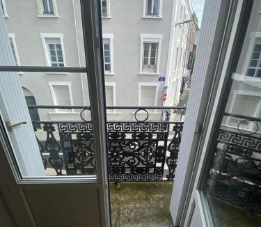 Downtown Angers Apartment | T2 - Cocon Coeur d'Angers - 4 personnes