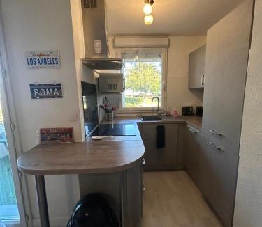 Toulouse North Apartment | T2 cosy, calme et 2 Parking privé avec Piscine
