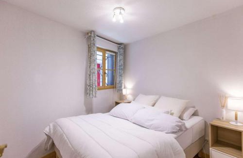 Luz-Saint-Sauveur Apartment | T2 cosy en centre-ville avec parking, proche commodités, 3 stations de ski, non fumeur - FR-1-402-118