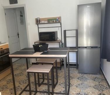 Saint-Julien-en-Saint-Alban Apartment | T2 dans charmant petit village avec commodité