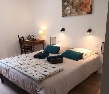 Sainte-Marie-de-Gosse House | T2 Dans demeure de charme