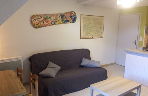 Bagneres-de-Luchon Apartment | T2 Duplex Apartment Cabin at the foot of the cable car (parking, cellar)