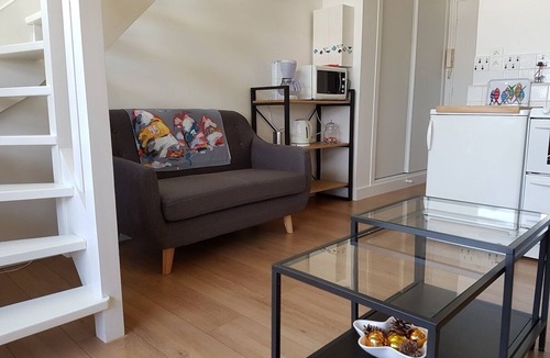 Douarnenez Apartment | T2 duplex apartment facing the marina