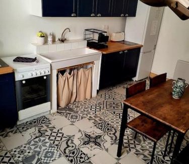 Remoulins Apartment | T2 Duplex "Chez Évelyne"
