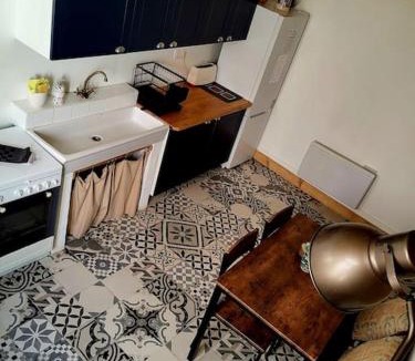 Remoulins Apartment | T2 Duplex "Chez Évelyne"