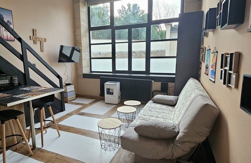 Limoges Apartment | T2 Duplex Chez Leliehome Petit Déjeuner Compris