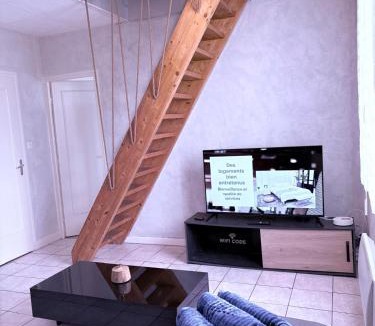 Chanas Apartment | T2 fonctionnel, jardin, parking, sortie 12 A7