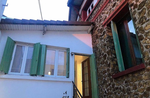 Petit-Ivry House | T2 furnished 30 m² with private courtyard - Maison en pierre meulière - Ivry-sur-Seine