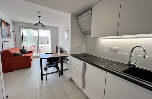Gares Apartment | T2 historic center with terrace and garage ★