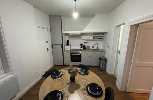 La Celle-sous-Gouzon Apartment | T2 Hyper centre Senlis