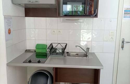Salies-de-Bearn Apartment | T2 Jardinet PMR Avec Dans Résidence Avec Piscine - D71
