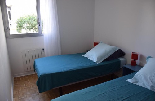 Gambetta Apartment | T2 les pins
