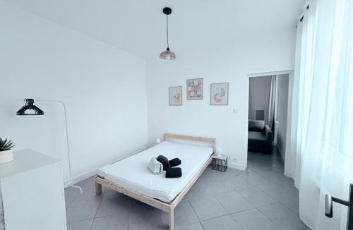 Le Boulou Apartment | T2 lumineux avec vue sur les montagnes