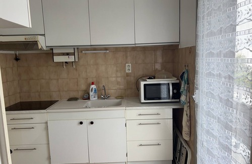 8th Arrondissement Apartment | T2 madrague de montredon 13008, very popular area, 5 minutes walk to the sea.