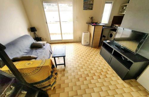Cap d'Agde Apartment | T2 mezzanine sécurisée pour 5 personnes avec parking - FR-1-607-63