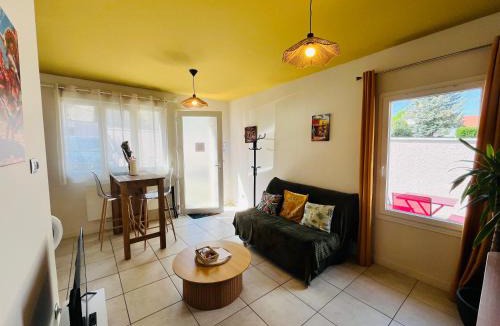 Charnecles Apartment | T2 neuf RDC, Terrasse, Parking privé, Calme
