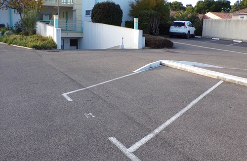 Balaruc-les-Bains Apartment | T2 of 28 m2 any comfort, ideally placed.