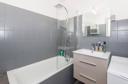 3rd Arrondissement Apartment | T2. Part-Dieu + parking