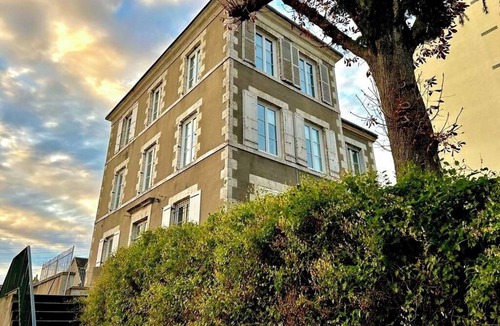La Madeleine Apartment | T2- Proche Loire/Place privée au pied du logement