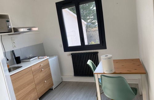Chenac-Saint-Seurin-d'Uzet Apartment | T2 rental