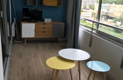 Sete Apartment | T2 refurbished furnished 200m from the beaches