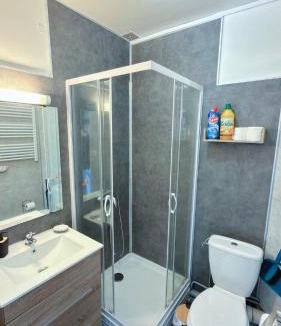 Flers Apartment | T2 Reposant Centre Flers proche de la gare