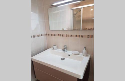 Cancale Apartment | T2 rue du port de Cancale en baie du Mont Saint Michel