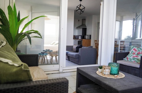 Malo-les-Bains Apartment | T2 sea view - direct beach access - swimming pool residence - parking - Frontignan-Plage