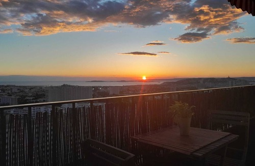 Mazargues Apartment | T2 Sea View & Parking & Fiber - Near Calanques
