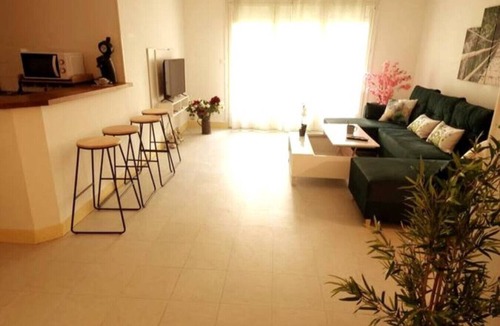 Evreux Apartment | T2 SPA Jaccuzi, véranda et Jardin Hyper Centre 5min Gare