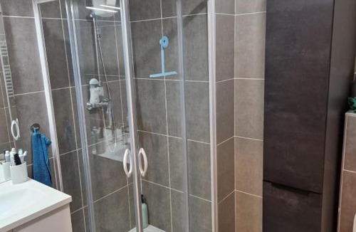 10th Arrondissement Apartment | T2 stade Vélodrome