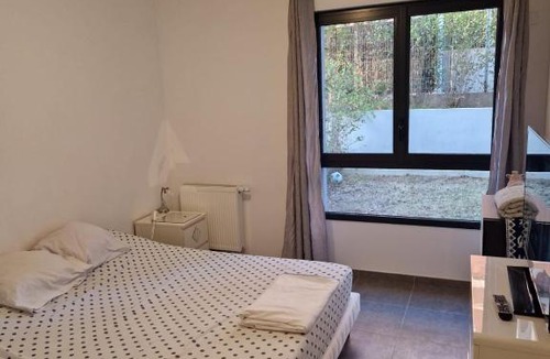 10th Arrondissement Apartment | T2 stade Vélodrome