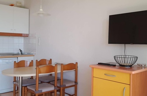 Plage d'Argeles Apartment | T2 Top floor seafront HEATED SWIMMING POOL