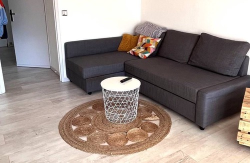 Prades Apartment | T2 Traversant Renove Avec Terrasses ET Place DE Parking Privative