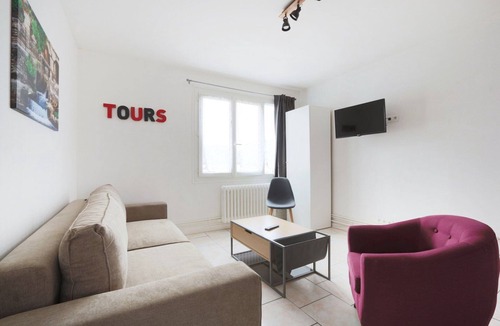 Saint-Cyr-sur-Loire Apartment | T3 10 minutes from Tours