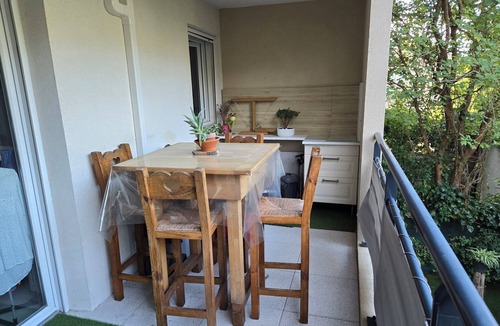 Cournonsec Apartment | T3 apartment in a quiet residence between sea and garrigue