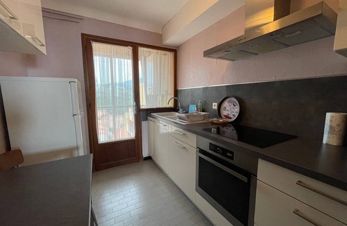 Banyuls-sur-Mer Apartment | T3 Apartment in Banyuls-sur-Mer, loggia, secure parking