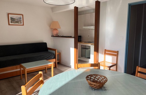 Peyragudes Apartment | T3 apartment Peyragudes 6 ppl, balcony, ski-in, shuttle, spa, pets welcome, parking