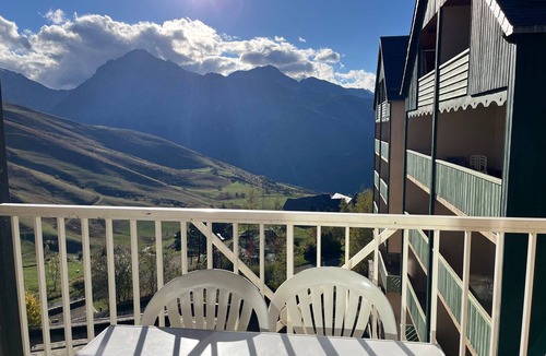 Peyragudes Apartment | T3 apartment Peyragudes 6 ppl, balcony, ski-in, shuttle, spa, pets welcome, parking